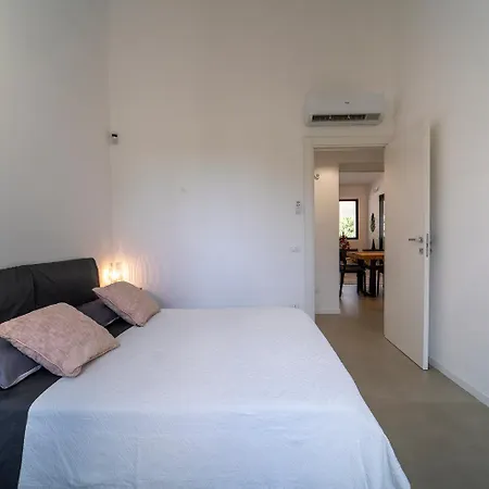 Villa Acquavite House